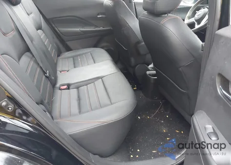 2019 Nissan Kicks Sr z USA, uszkodzony, nr VIN 3N1CP5CU5KL529571